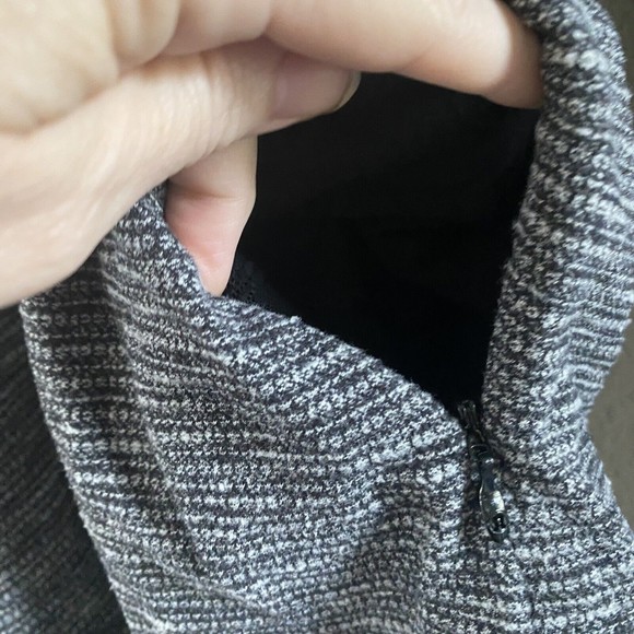 Lululemon Think Fast Pullover Coco Pique Black Thumbholes Running size 8 - Picture 8 of 13